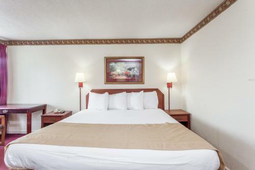 Hotel Knights Inn Hurricane Mills