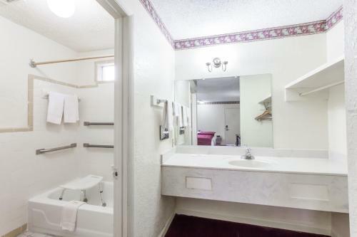 Hotel Knights Inn Hurricane Mills