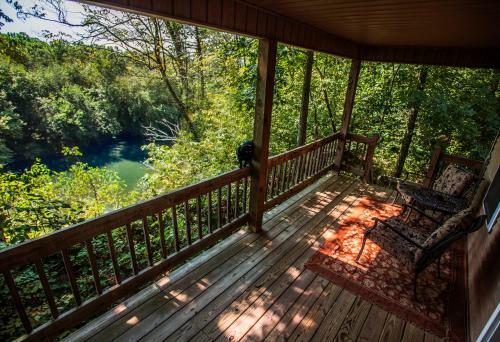 Hostal Nolichuckey Bluffs Bed & Breakfast Cabins