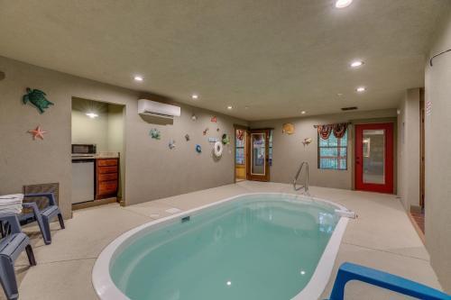 Swimmin' In The Smokies Chalet