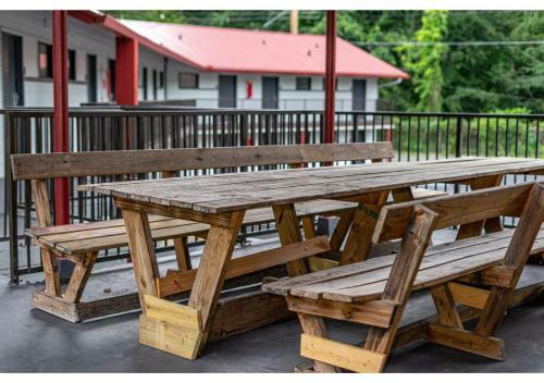 Hotel Bear Creek Inn Gatlinburg, Tn