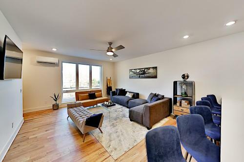 Brand-new Townhome - Steps To Hermitage Park Townhouse