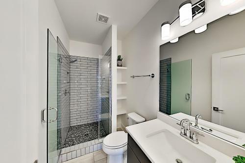 Brand-new Townhome - Steps To Hermitage Park Townhouse
