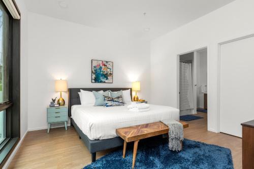 Apartamento Illume - Upscale Gulch View Getaway - Corner Unit Condo