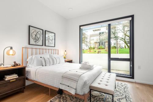 Apartamento Illume - Upscale Gulch View Getaway - Corner Unit Condo