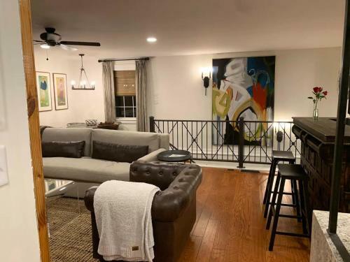 Five-star Historic Boyd Harvey Carriage House