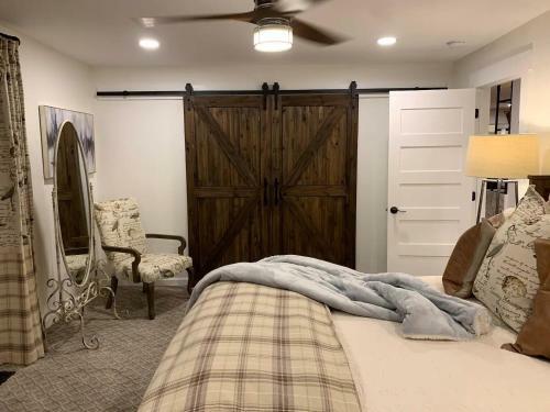 Five-star Historic Boyd Harvey Carriage House