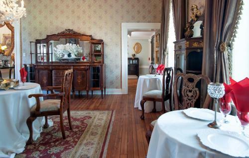 Bed & Breakfast Belle Air Mansion And Inn