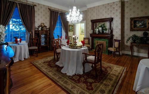 Bed & Breakfast Belle Air Mansion And Inn