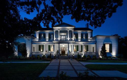 Bed & Breakfast Belle Air Mansion And Inn