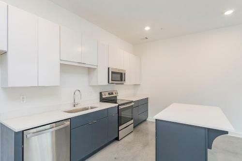 Modern Loft In Wedgewood Houston 90 Day Min
