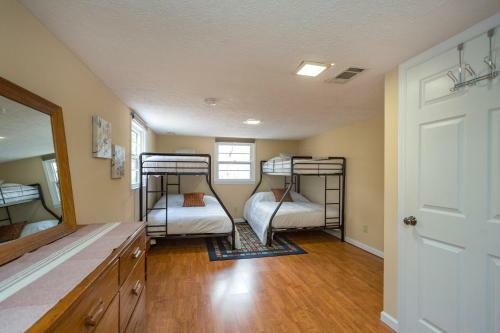 Grand Dream Vacation Home In Nashville 7+ Beds!