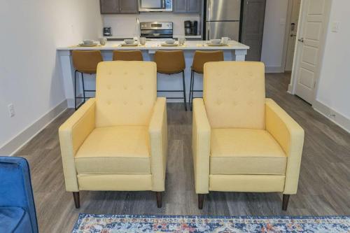 Artsy Inglewood Condo