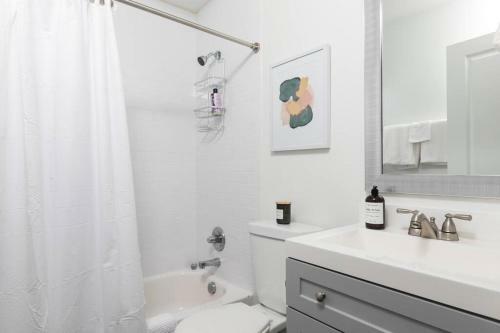 Charming Nashville Home II Close To Everything