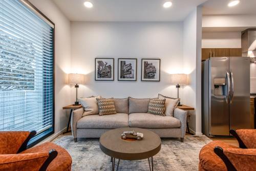 Apartamento Illume - 2-unit Gulch View Basecamp - Luxe Pool Condo