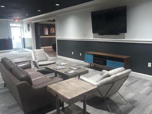Hotel Hillside Crossing Nashville A Ramada By Wyndham