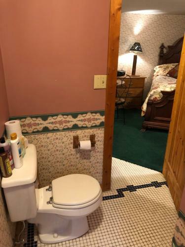 Apartamento Smokies Bed And Breakfast - Evergreen Cottage Inn