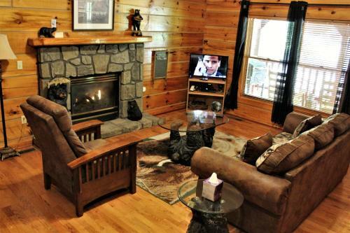 Bear Hugs Cabin
