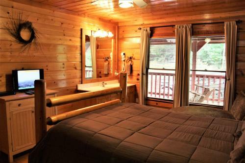 Bear Hugs Cabin