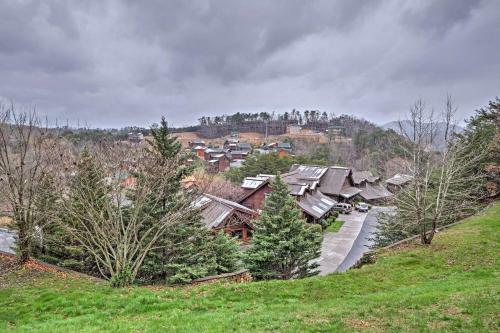 Pigeon Forge Resort Log Cabin - Steps To Dollywood