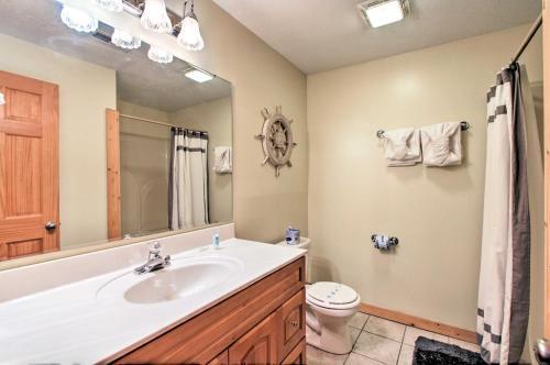 Mountaintop Manor With Hot Tub, Resort Pool Access