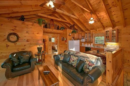 Whispering Waters #208 By Aunt Bug's Cabin Rentals