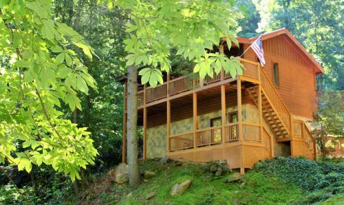 Whispering Waters #208 By Aunt Bug's Cabin Rentals