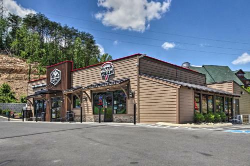Modern Cabin With Hot Tub Explore Pigeon Forge