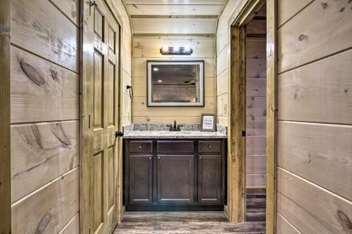 Modern Cabin With Hot Tub Explore Pigeon Forge