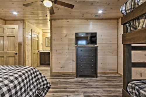 Modern Cabin With Hot Tub Explore Pigeon Forge