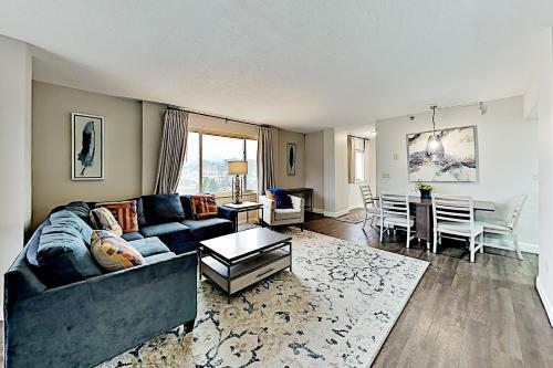 Apartamento Corner Unit With Pool & Superb River Views Condo