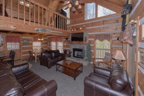 Black Bear Lodge Cabin