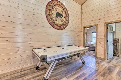 Madison Bear Garden With Hot Tub And Pool Access