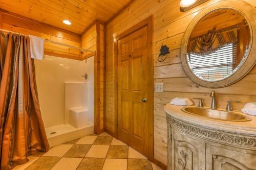 Mountain Theatre Lodge