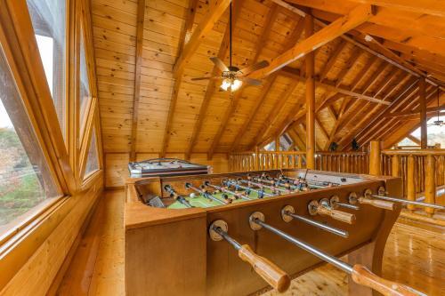Mountain Theatre Lodge