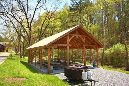 Soaring Eagle Cabin