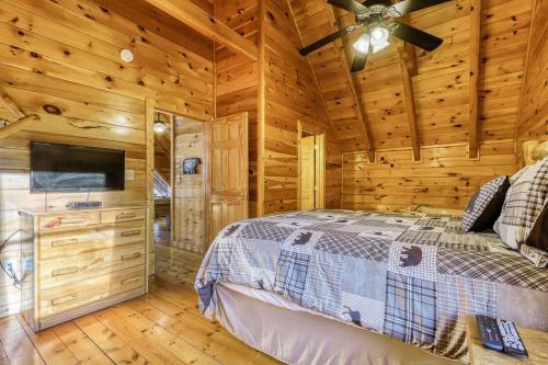 Cozy Bear Cabin Cabin