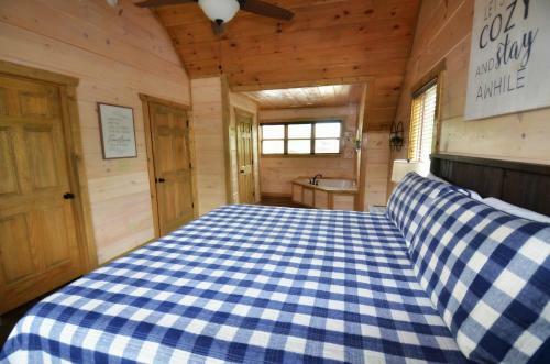 Suite Retreat Near Dollywood