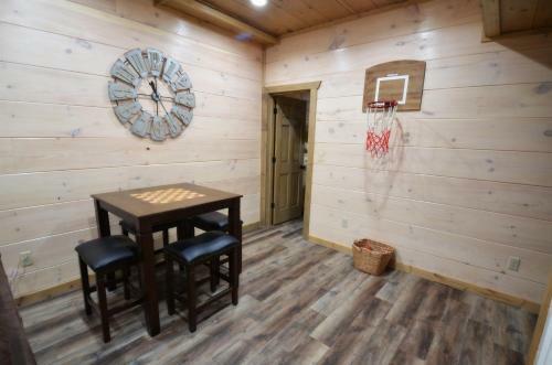 Suite Retreat Near Dollywood