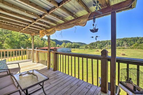 Apartamento Rogersville Barn Apt On 27 Tranquil Acres With Pond!