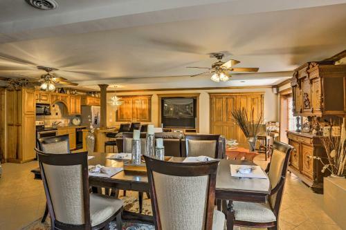 Historic Cedar Hill Mansion With Pool And Patio On Farm