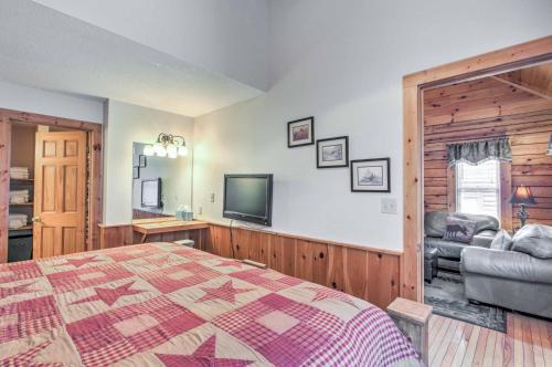 Easy Life Pigeon Forge Home With Views And Hot Tub!