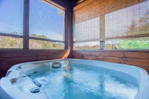 Deer Tracks Retreat In Pigeon Forge!