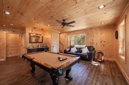 Good Vibes Cabin