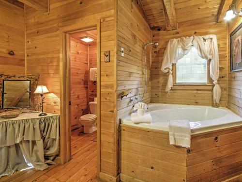 Mountain Rose Pigeon Forge Area Cabin With Hot Tub!