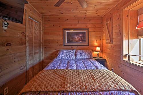 Sevierville Home With Hot Tub - 5 Min To Pigeon Forge