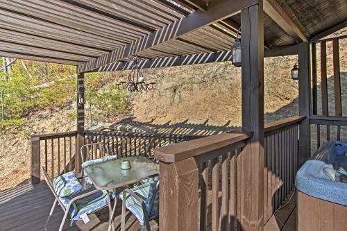 Sevierville Home With Hot Tub - 5 Min To Pigeon Forge