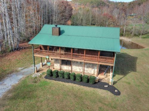 A Fishing Hole #156 By Aunt Bug's Cabin Rentals