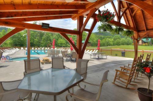 A Fishing Hole #156 By Aunt Bug's Cabin Rentals
