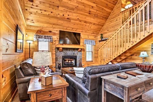 Sevierville Cabin With Deck Near Pigeon Forge!